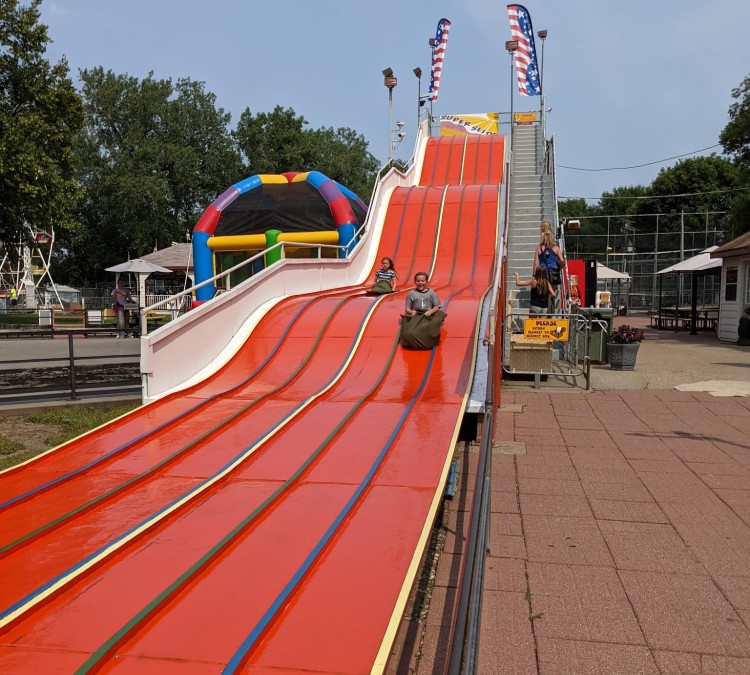 superslide-amusement-park-photo